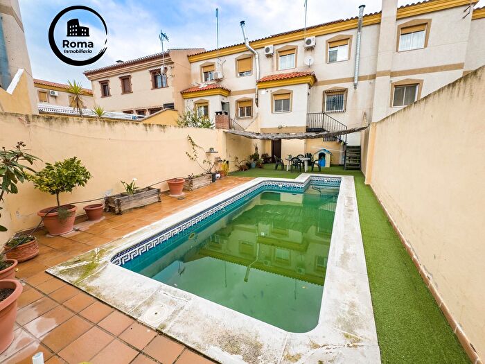 Casas en venta y pisos alquiler - 1