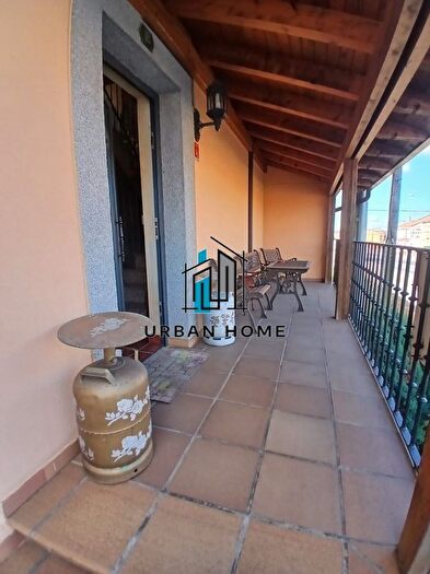 Casas en venta y pisos alquiler - 2