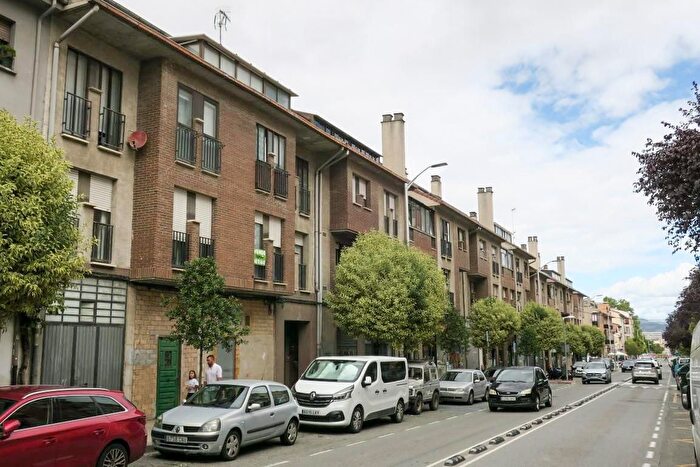 Casas en venta y pisos alquiler - 2