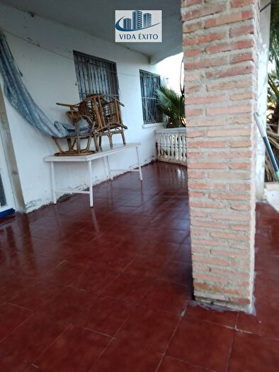Casas en venta y pisos alquiler - 3