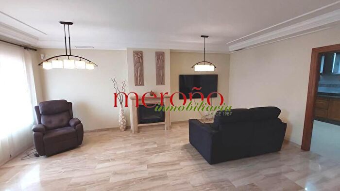 Casas en venta y pisos alquiler - 1