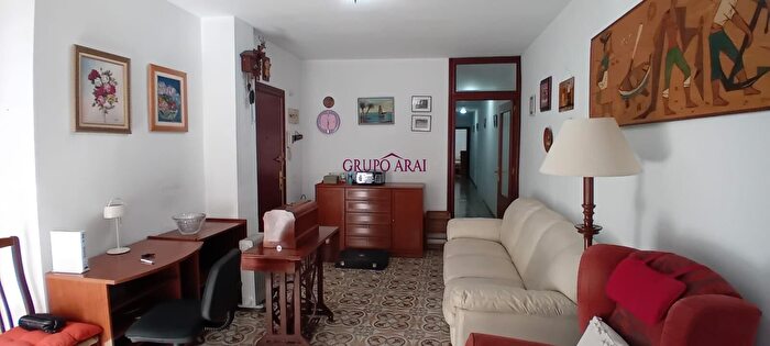Casas en venta y pisos alquiler - 1