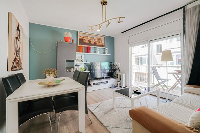 Piso en venta en Casablanca, Sant Boi de Llobregat de 3 habitaciones