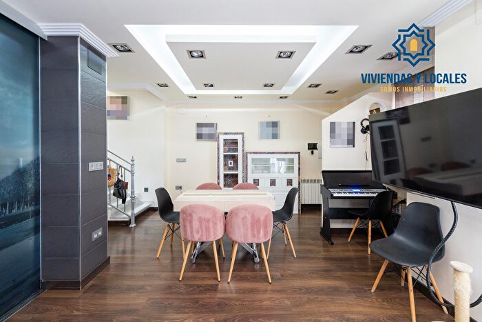 Casas en venta y pisos alquiler - 2