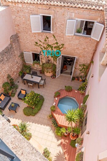 Casas en venta y pisos alquiler - 1