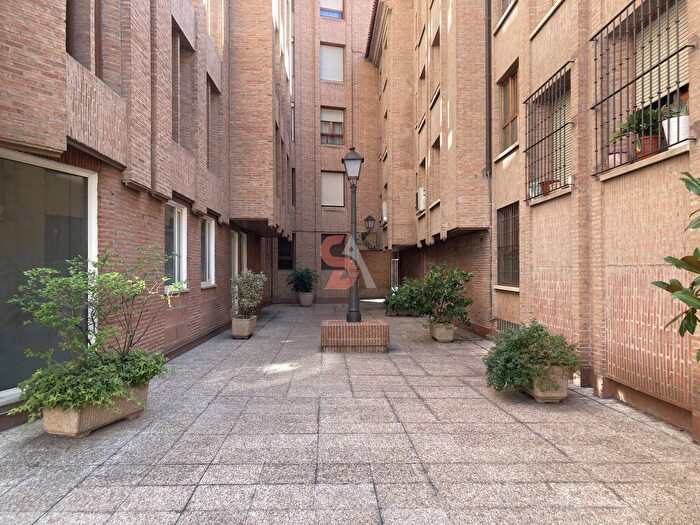Casas en venta y pisos alquiler - 2