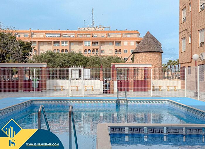 Casas en venta y pisos alquiler - 1