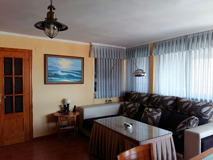 Piso en venta en La Orden, Huelva Capital de 4 habitaciones