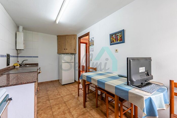 Casas en venta y pisos alquiler - 2