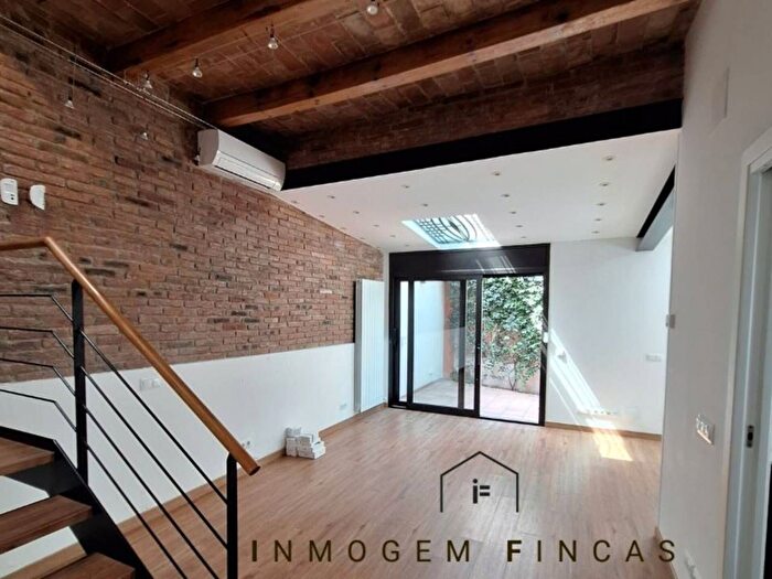 Casas en venta y pisos alquiler - 1
