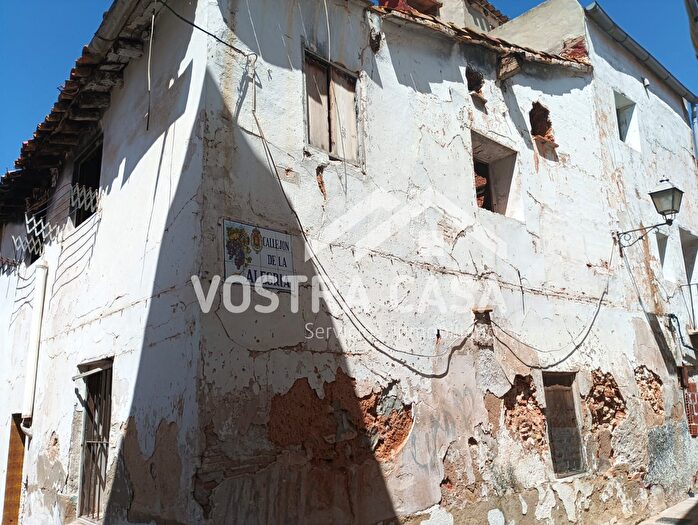 Casas en venta y pisos alquiler - 1