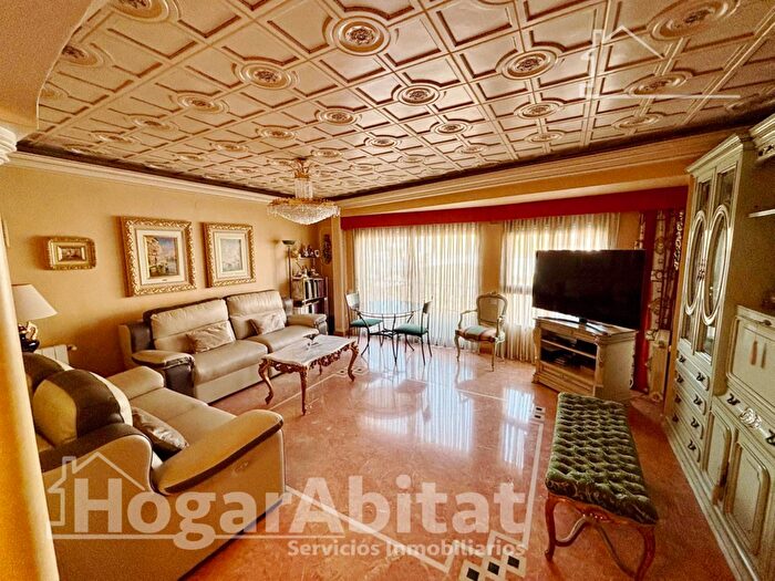 Casas en venta y pisos alquiler - 2