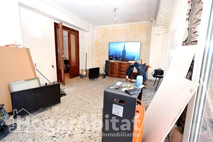 Casas en venta y pisos alquiler - 2