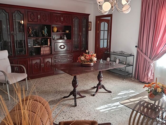 Casas en venta y pisos alquiler - 2