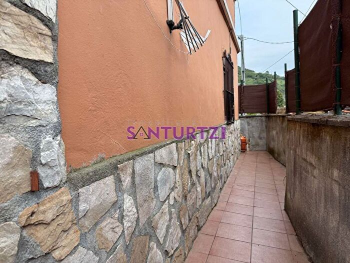 Casas en venta y pisos alquiler - 2