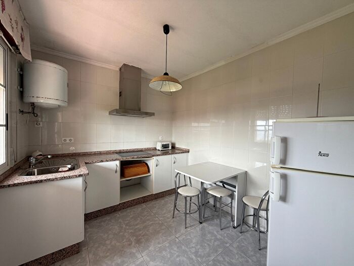Casas en venta y pisos alquiler - 2