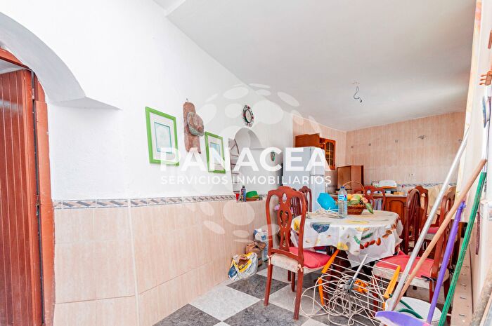 Casas en venta y pisos alquiler - 2