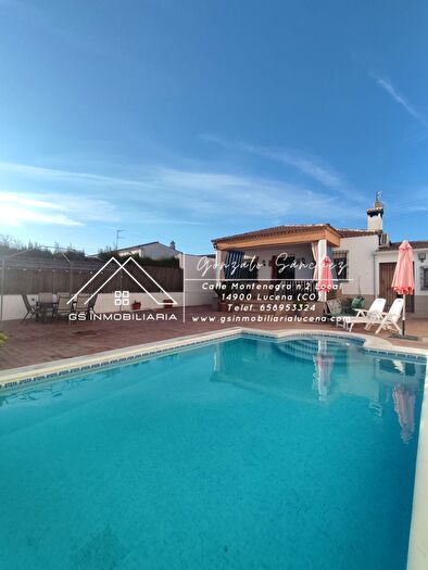 Casa en venta en Poleares, Lucena de 3 habitaciones