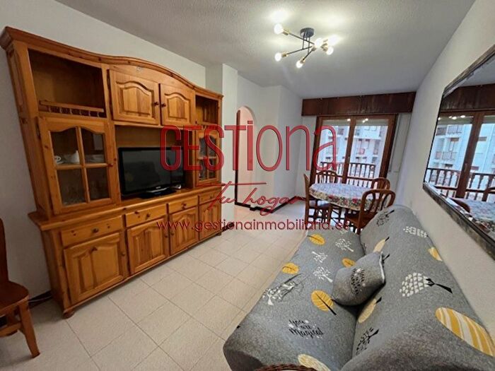 Casas en venta y pisos alquiler - 2