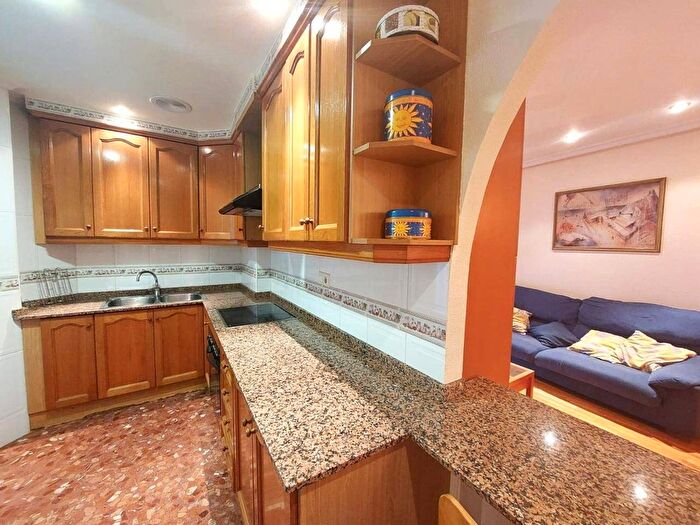 Casas en venta y pisos alquiler - 2