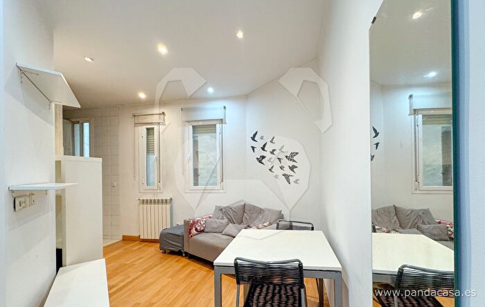 Casas en venta y pisos alquiler - 1