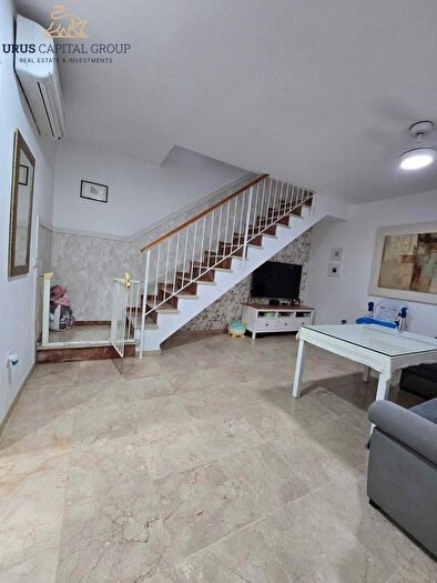 Casas en venta y pisos alquiler - 1