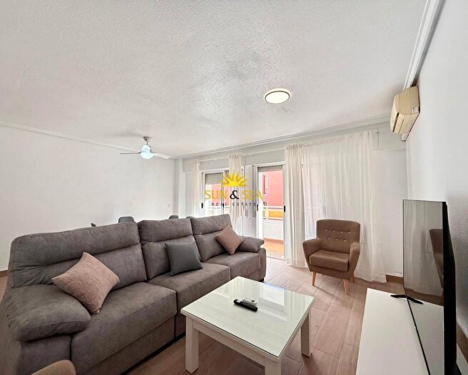 Casas en venta y pisos alquiler - 3