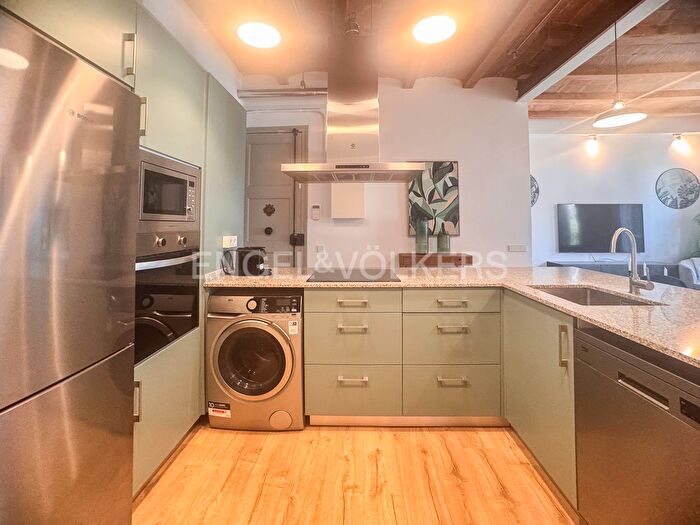 Casas en venta y pisos alquiler - 3