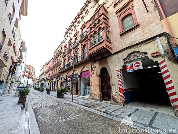Casas en venta y pisos alquiler - 1
