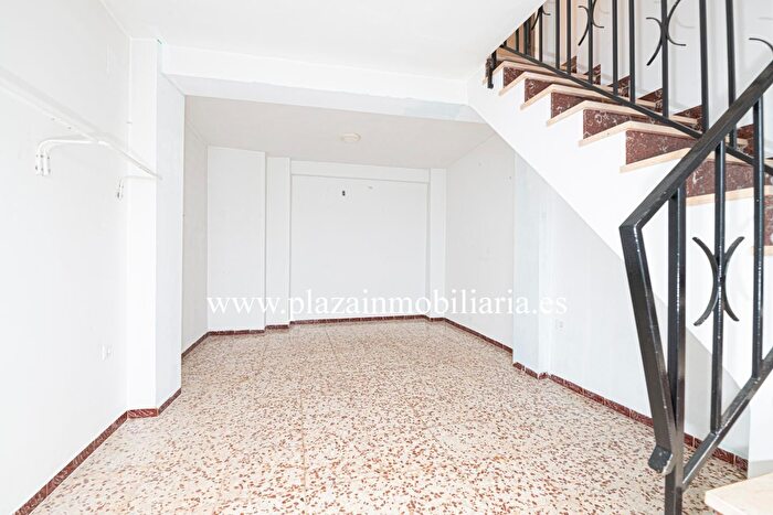 Casas en venta y pisos alquiler - 2