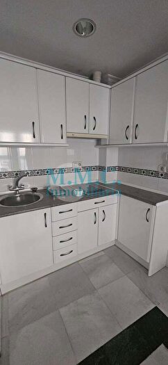 Piso en venta en Plaza de Toros Santa Rita, Almería Capital de 6 habitaciones