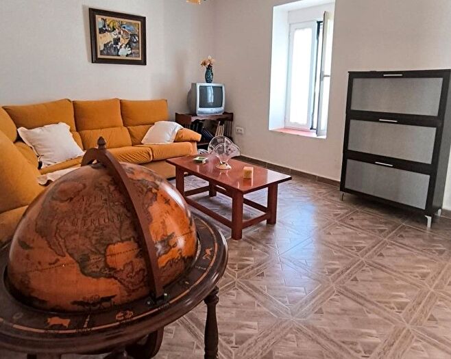 Casas en venta y pisos alquiler - 2