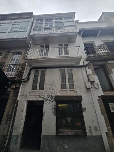 Casas en venta y pisos alquiler - 3