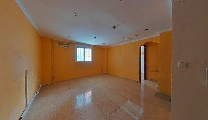 Piso en venta en Camins al Grau, La Creu del Grau de 3 habitaciones