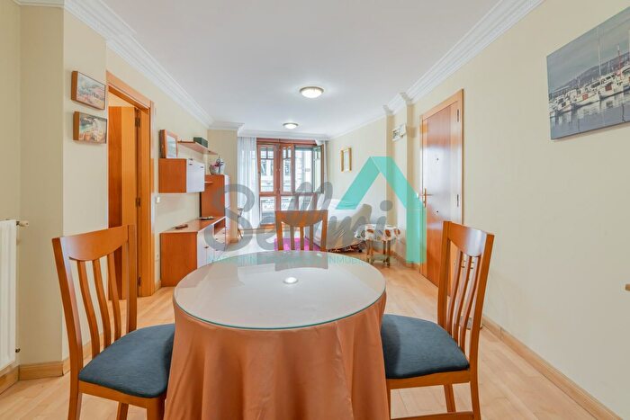 Casas en venta y pisos alquiler - 2