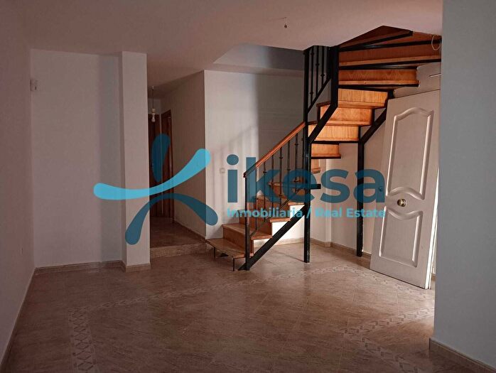 Casas en venta y pisos alquiler - 2