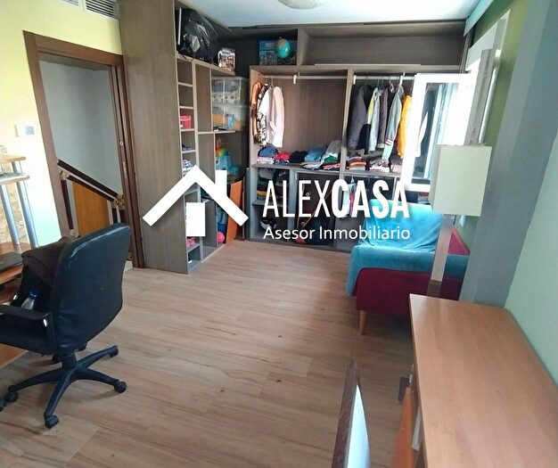 Casas en venta y pisos alquiler - 2