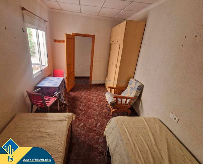 Casas en venta y pisos alquiler - 3