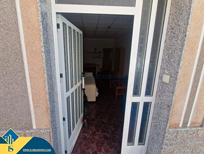 Casas en venta y pisos alquiler - 1