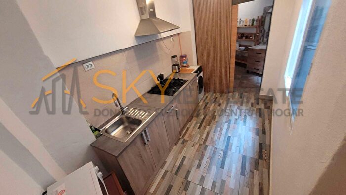 Casas en venta y pisos alquiler - 2
