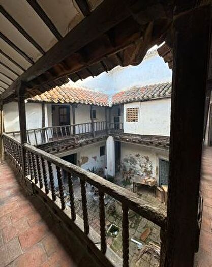 Casas en venta y pisos alquiler - 3
