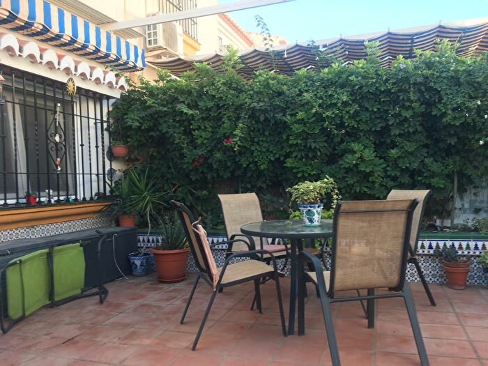 Casa en venta en Centro, Salobreña de 4 habitaciones