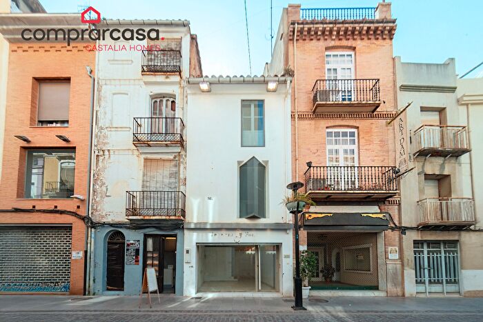 Casas en venta y pisos alquiler - 1