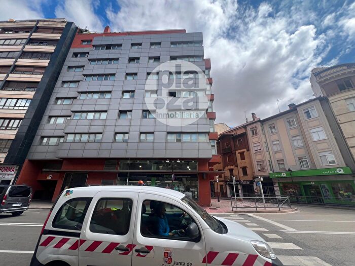 Piso en alquiler en Zona Sur Barrio Cortes, El Carmen Barrio Gimeno de 2 habitaciones