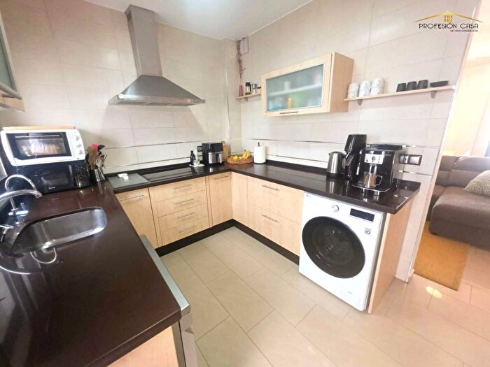Casas en venta y pisos alquiler - 2