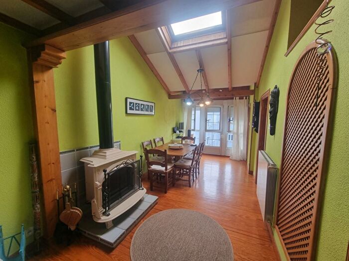 Casas en venta y pisos alquiler - 2