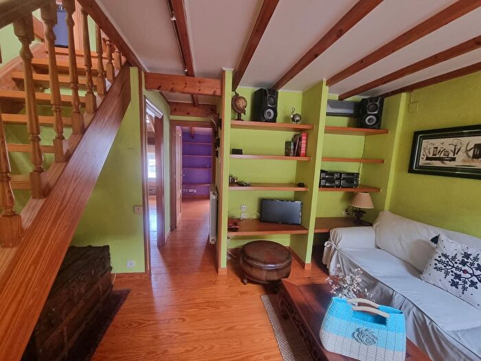 Casas en venta y pisos alquiler - 3