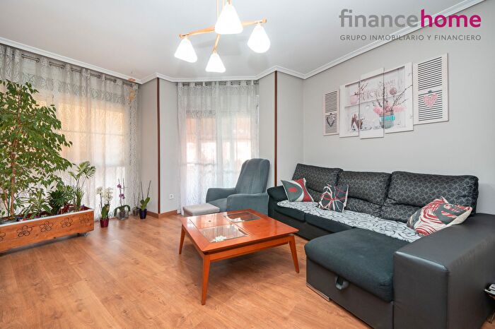 Casas en venta y pisos alquiler - 1