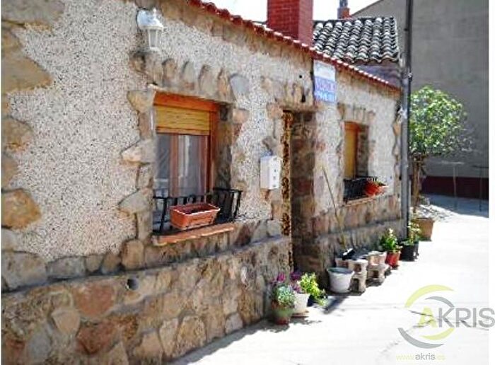 Casas en venta y pisos alquiler - 2
