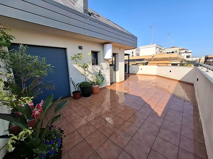 Piso en venta en Casc Urbà, Alquenència Venècia de 4 habitaciones